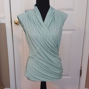 Very stylish Chaus New York top